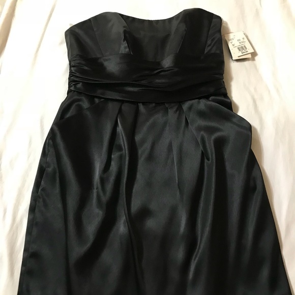 David’s Bridal Black bridesmaid dress - Picture 2 of 3